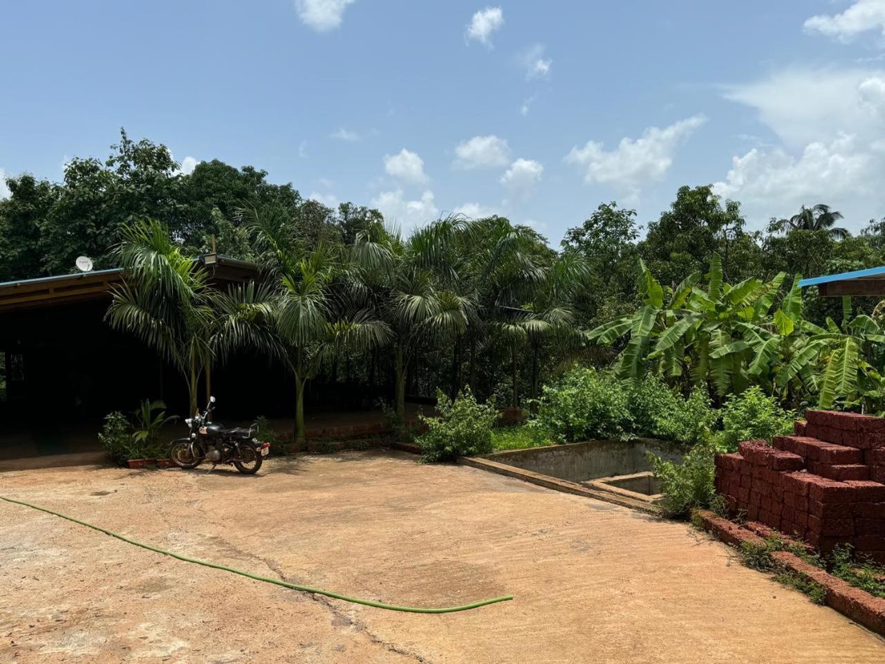 Hotel Shalini Palace Ратнагири Экстерьер фото
